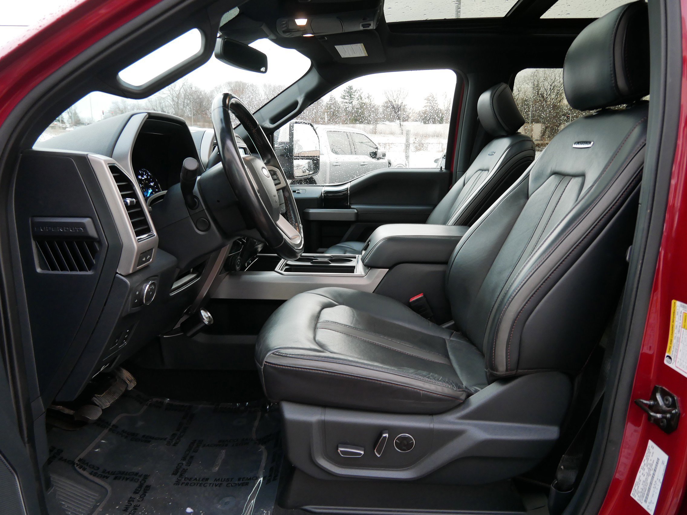 Certified 2022 Ford F350 Platinum w/ FX4 Off-Road Package image 10