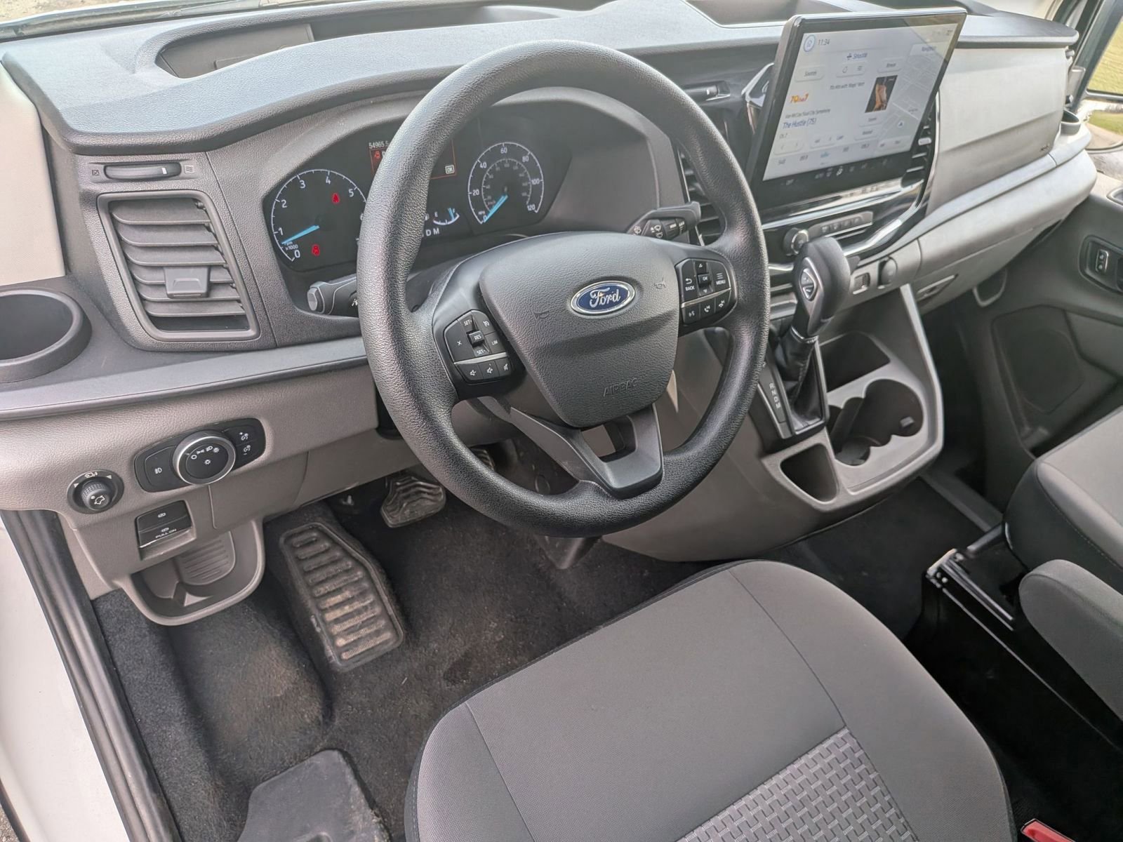 Certified 2024 Ford Transit 350 XLT RWD image 11