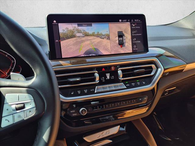 Used 2022 BMW X4 xDrive30i w/ Parking Assistance Package AWD/4WD image 12