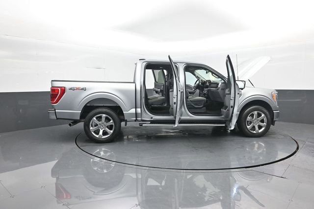 Certified 2022 Ford F150 XLT w/ Equipment Group 302A High image 35