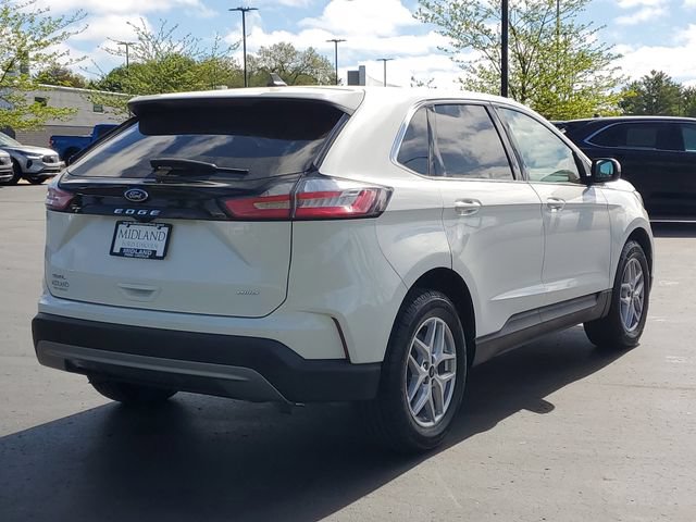 Certified 2023 Ford Edge SEL w/ Convenience Package AWD/4WD image 3