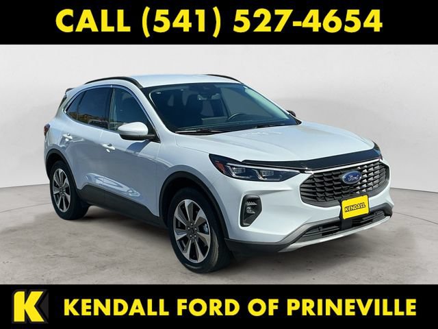 Certified 2025 Ford Escape Platinum AWD/4WD image 3
