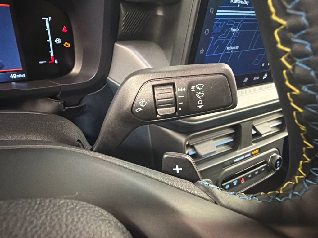 Certified 2025 Ford Maverick Lobo AWD/4WD image 20