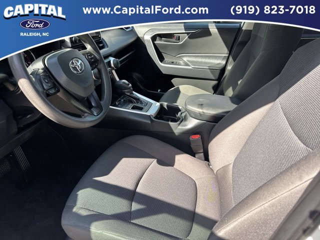 Used 2025 Toyota RAV4 LE AWD/4WD image 19