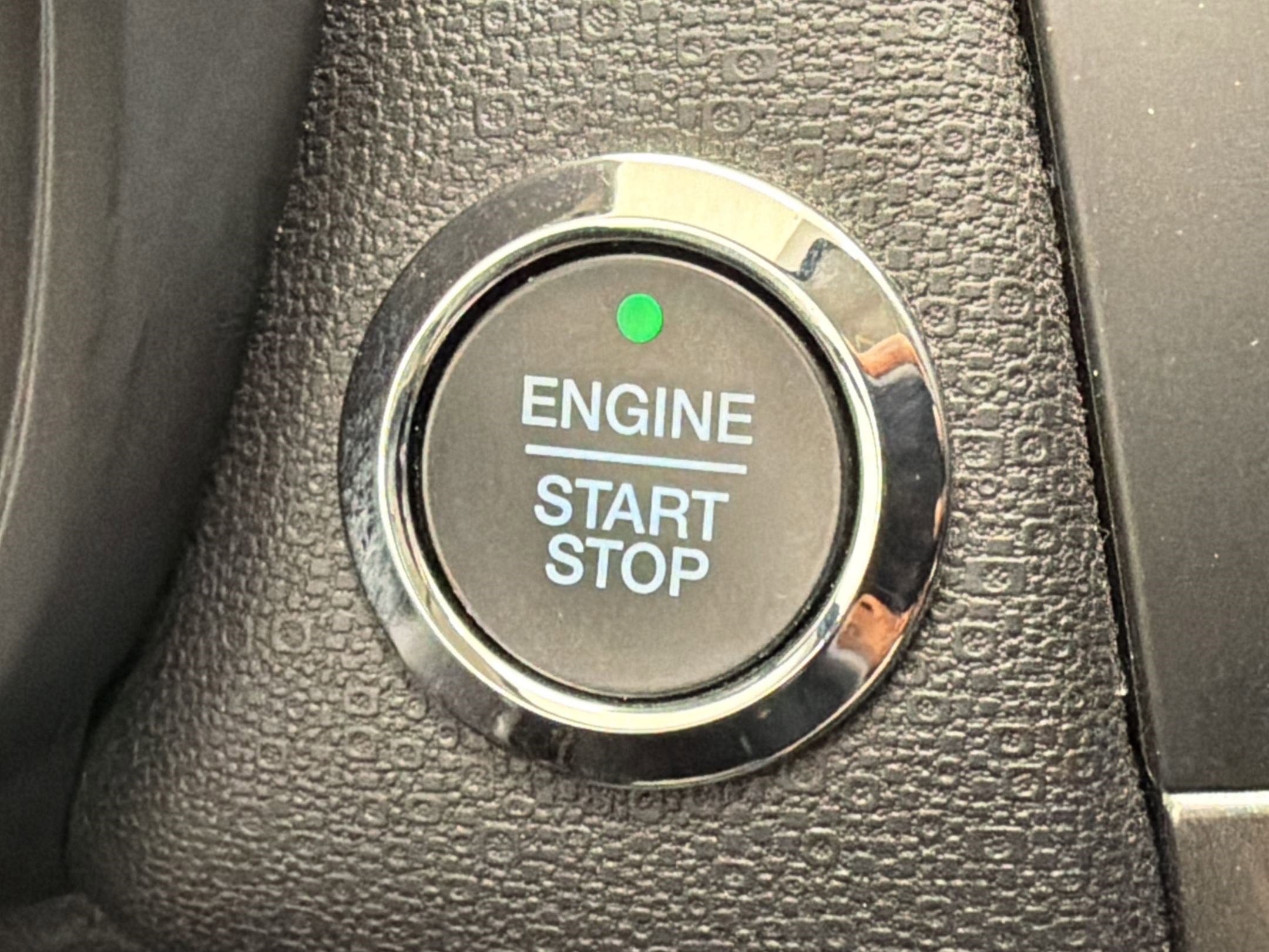 Certified 2018 Ford EcoSport SE FWD image 25
