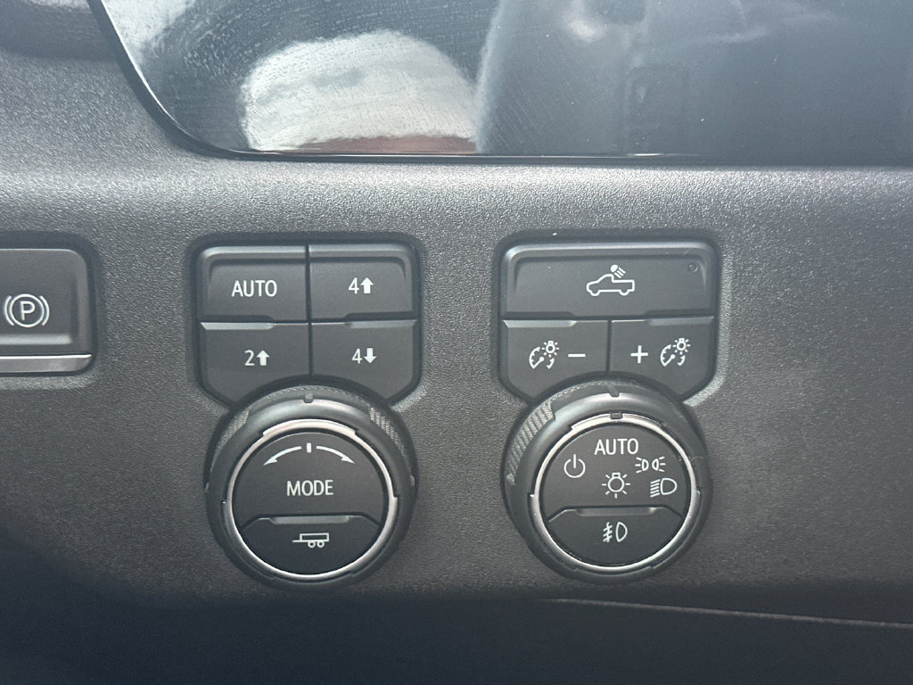 Used 2024 Chevrolet Silverado 1500 RST AWD/4WD image 32
