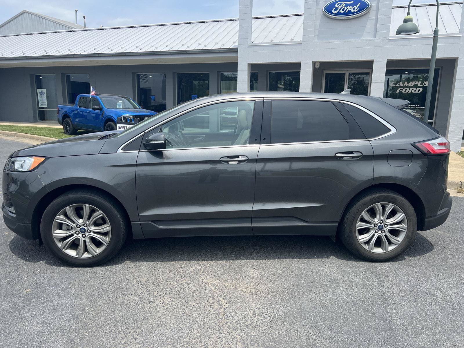 Certified 2019 Ford Edge Titanium AWD/4WD image 2