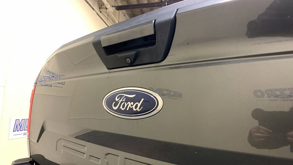 Certified 2018 Ford F150 XLT w/ Equipment Group 302A Luxury image 22
