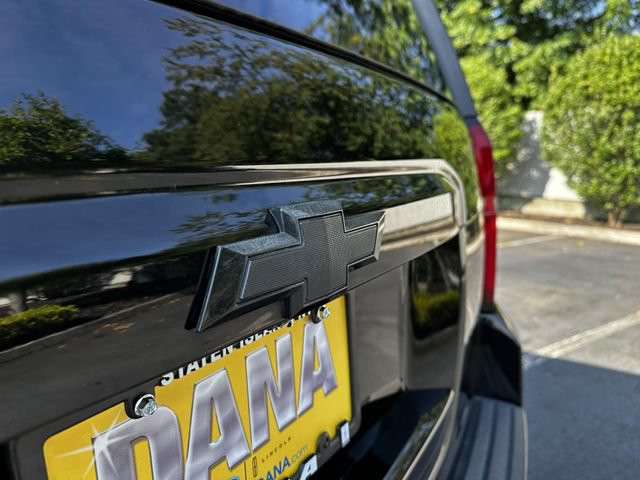 Used 2019 Chevrolet Suburban LT AWD/4WD image 47