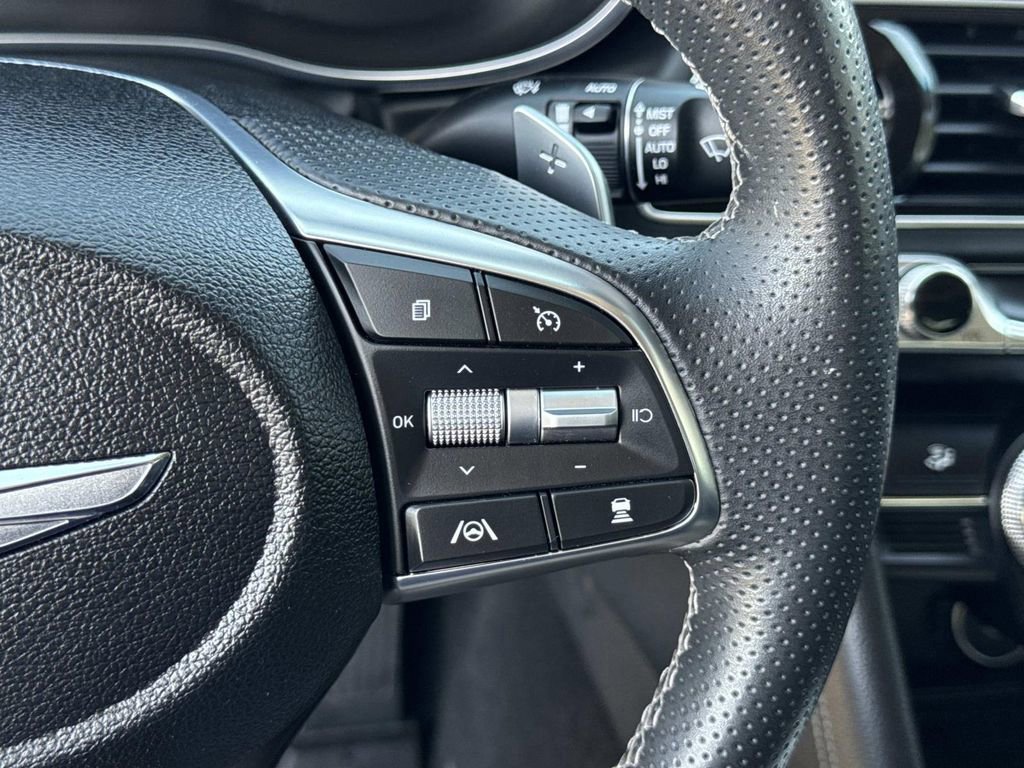 Used 2022 Genesis G70 2.0T w/ Prestige Package image 11