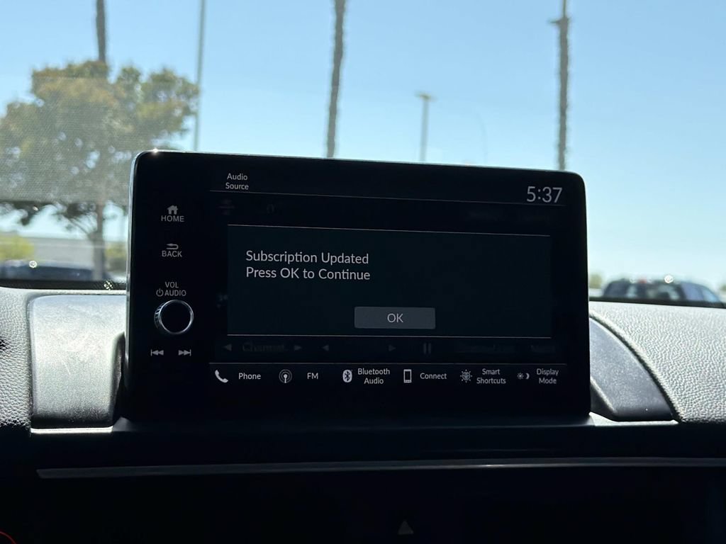 Used 2025 Honda Pilot EX-L image 14