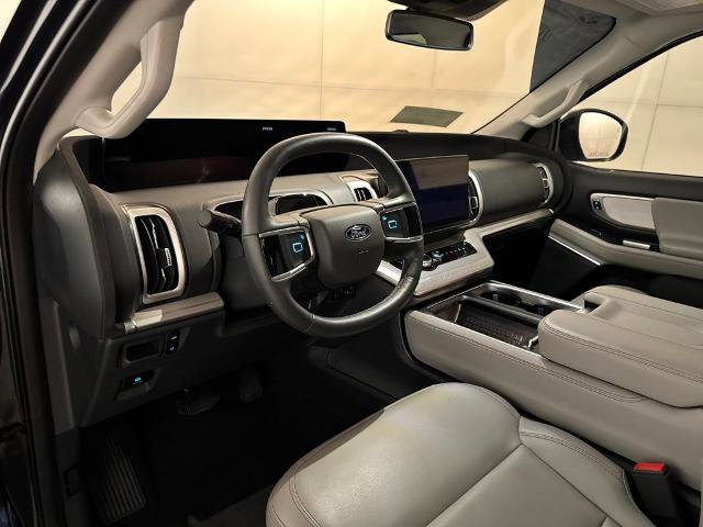 Certified 2025 Ford Expedition Active image 8