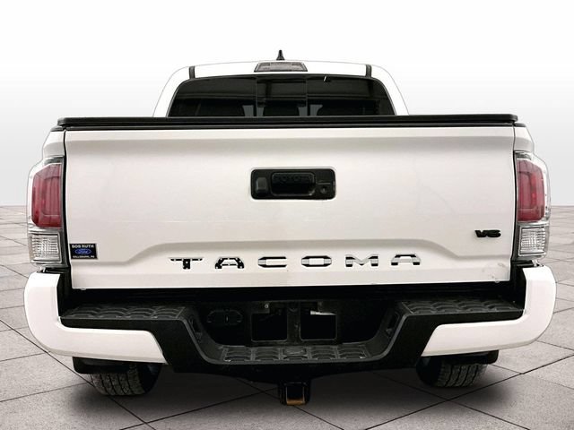 Used 2023 Toyota Tacoma TRD Sport AWD/4WD image 4