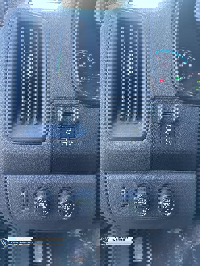 Used 2022 Chevrolet Colorado ZR2 w/ ZR2 Midnight Special Edition image 30