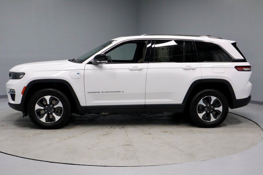 Used 2024 Jeep Grand Cherokee Limited 4xe image 8