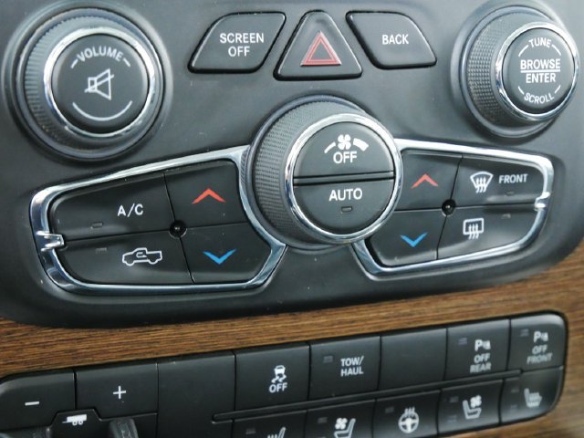 Used 2017 RAM 2500 Laramie AWD/4WD image 29