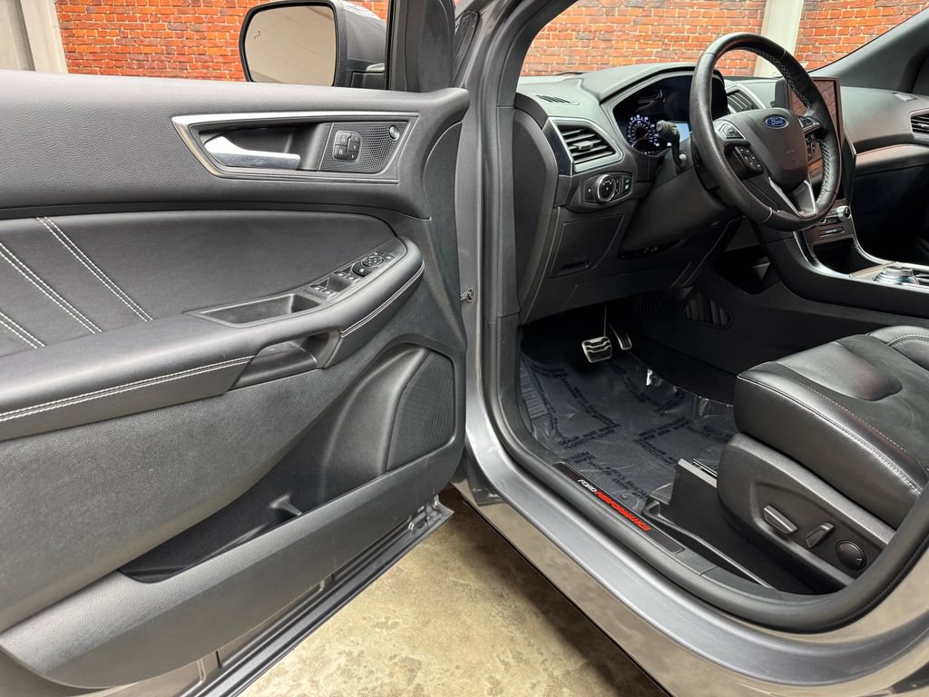 Certified 2023 Ford Edge ST AWD/4WD image 9