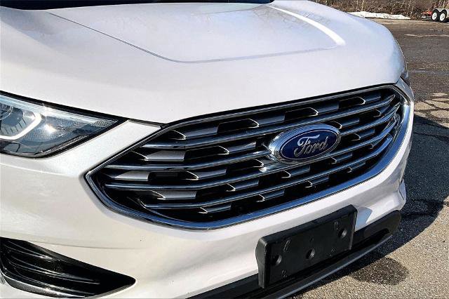 Certified 2019 Ford Edge Titanium w/ Cold Weather Package image 27