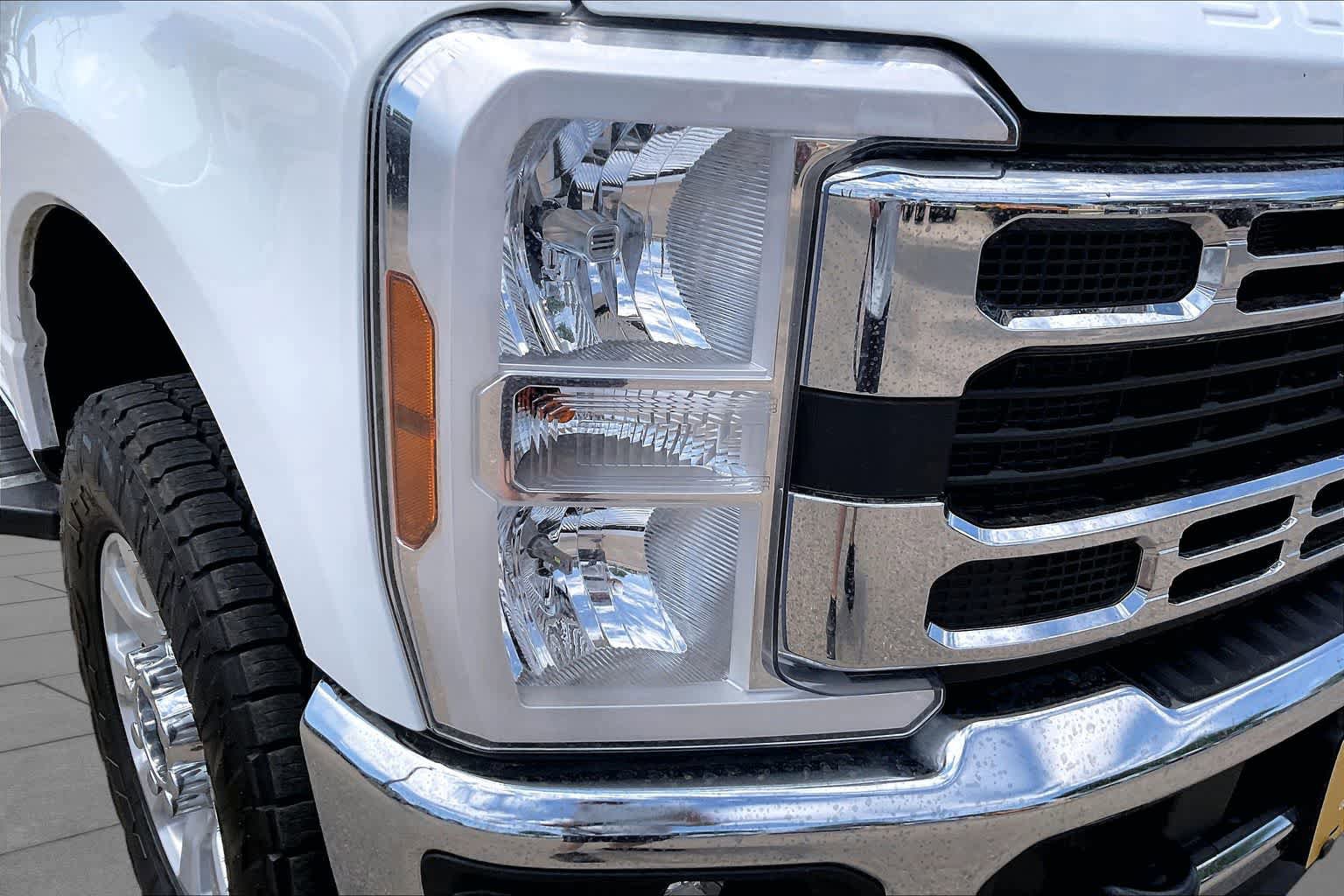 Certified 2024 Ford F250 XLT w/ FX4 Off-Road Package AWD/4WD image 27