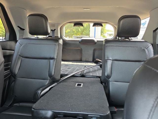 Certified 2022 Ford Explorer Limited w/ Equipment Group 301A AWD/4WD image 40