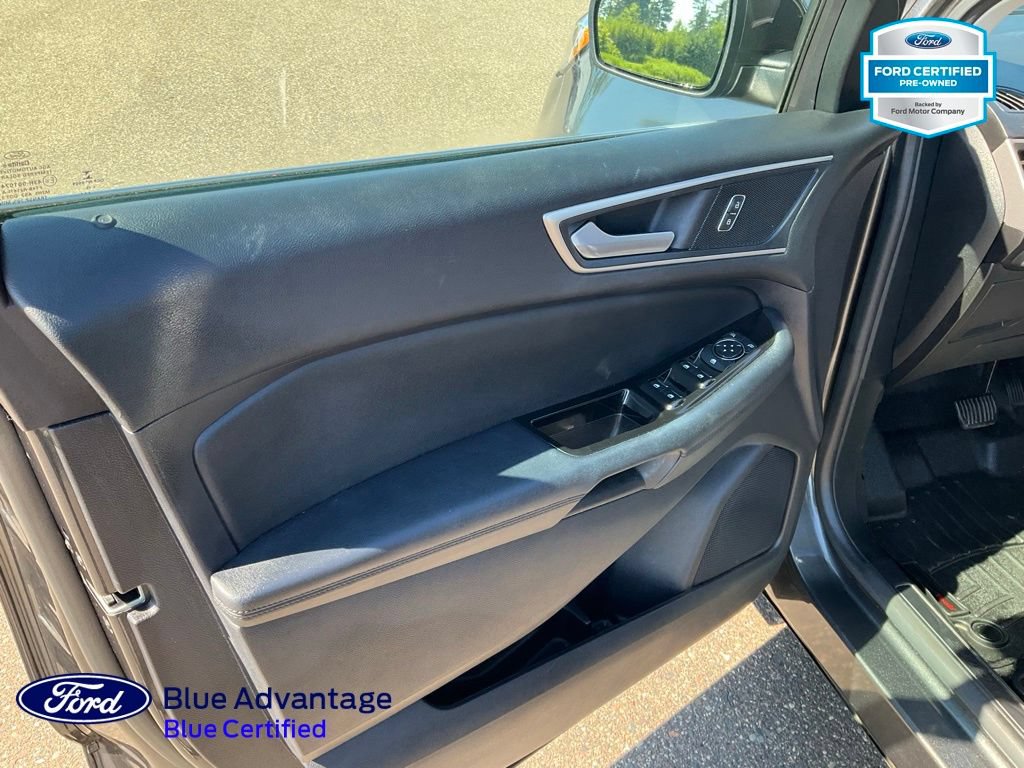 Certified 2019 Ford Edge SEL w/ Equipment Group 201A AWD/4WD image 17