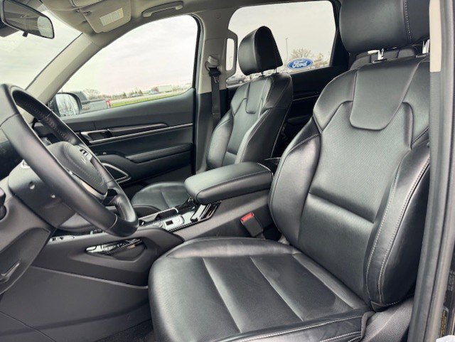 Used 2025 Kia Telluride S AWD/4WD image 13