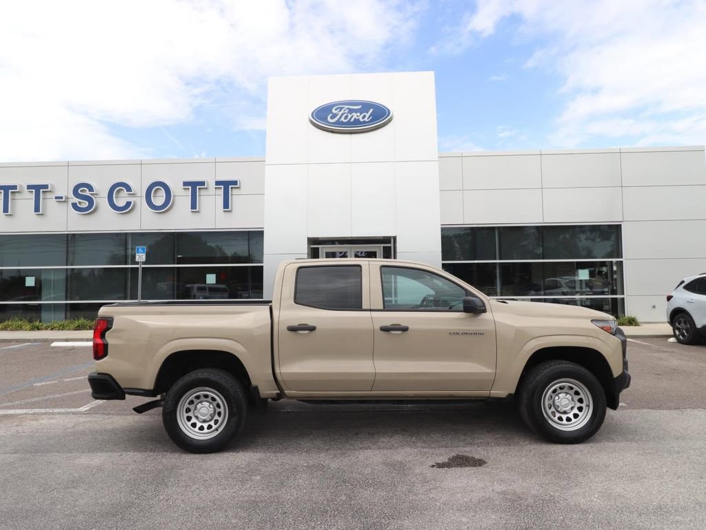 Used 2023 Chevrolet Colorado W/T image 6