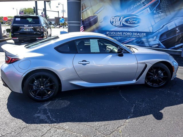 Used 2024 Toyota GR86 Premium RWD image 11