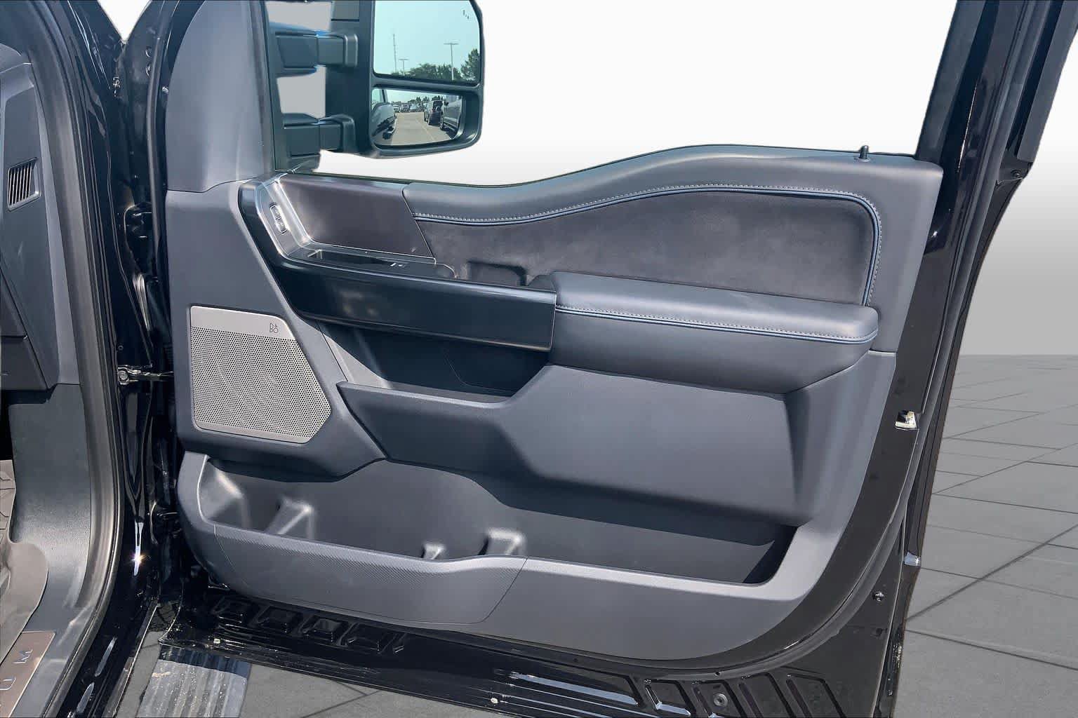 Certified 2025 Ford F150 Platinum AWD/4WD image 23