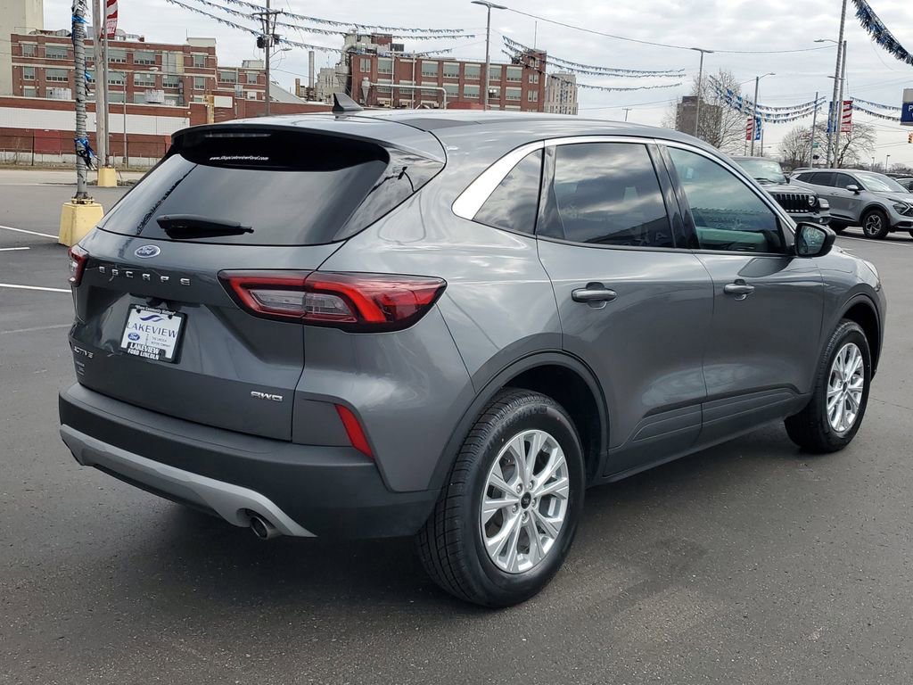 Certified 2024 Ford Escape Active image 2