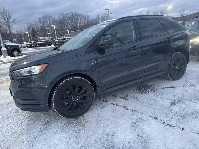 Certified 2022 Ford Edge SE w/ Black Appearance Package image 8