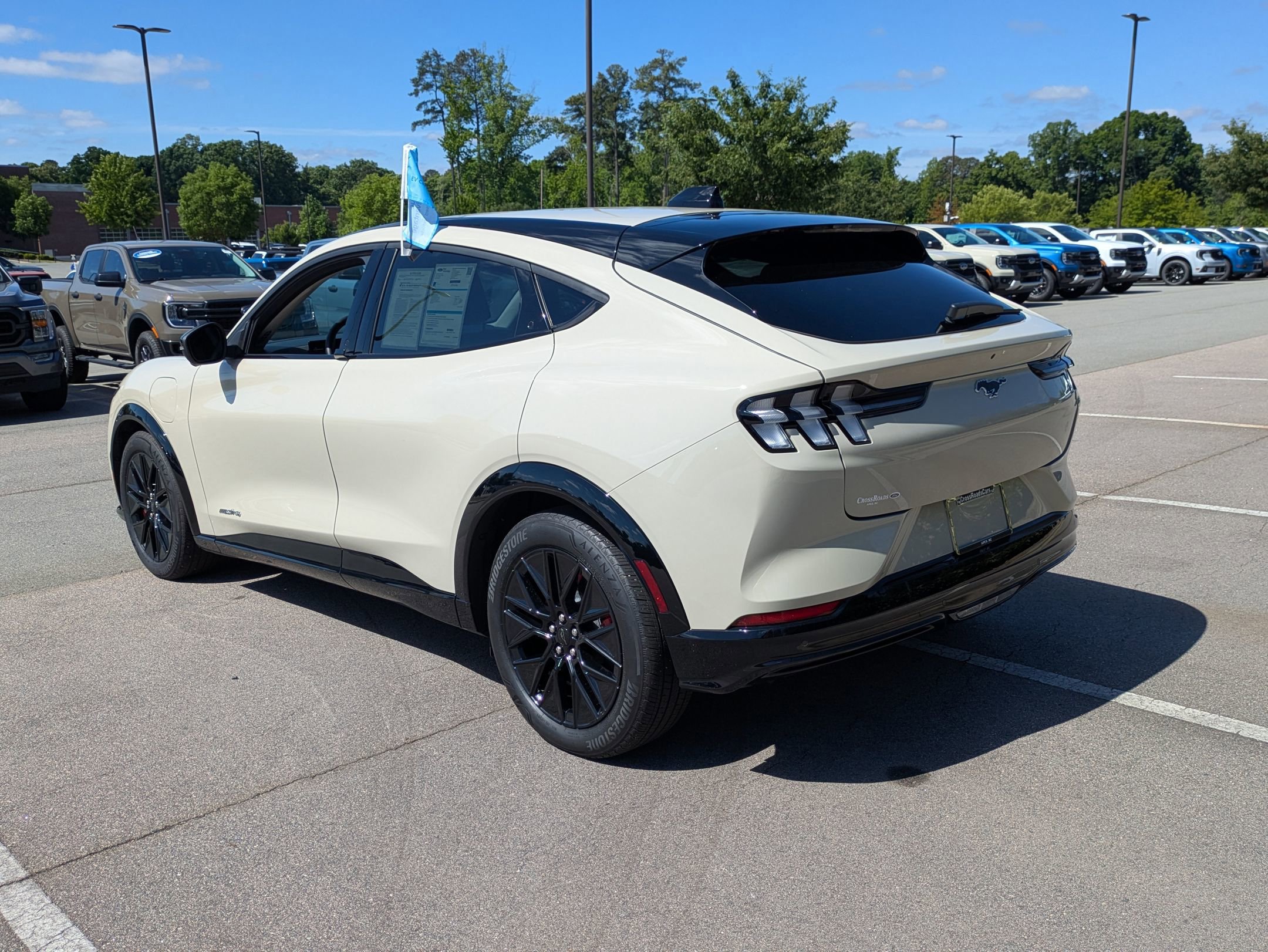 Certified 2025 Ford Mustang Mach-E Premium w/ Sport Appearance Package AWD/4WD image 4
