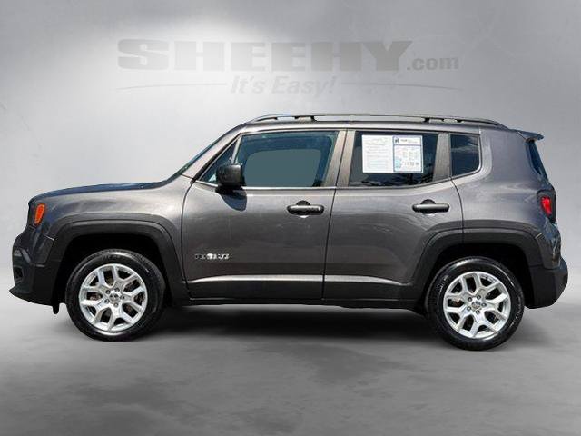 Used 2017 Jeep Renegade Latitude AWD/4WD image 16