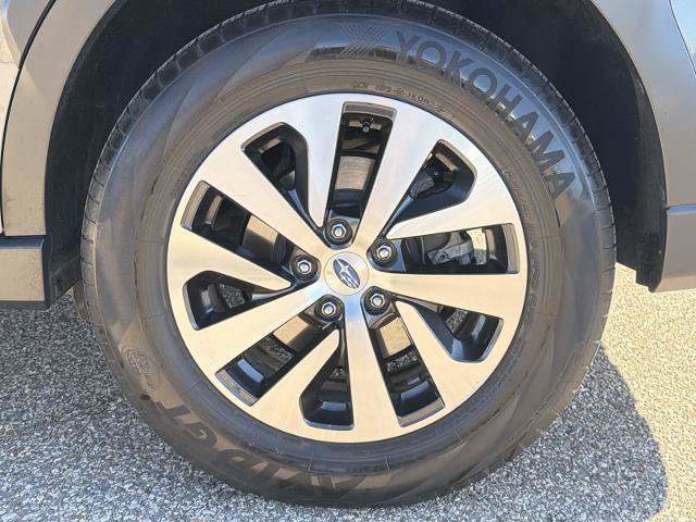 Used 2023 Subaru Outback Premium AWD/4WD image 14