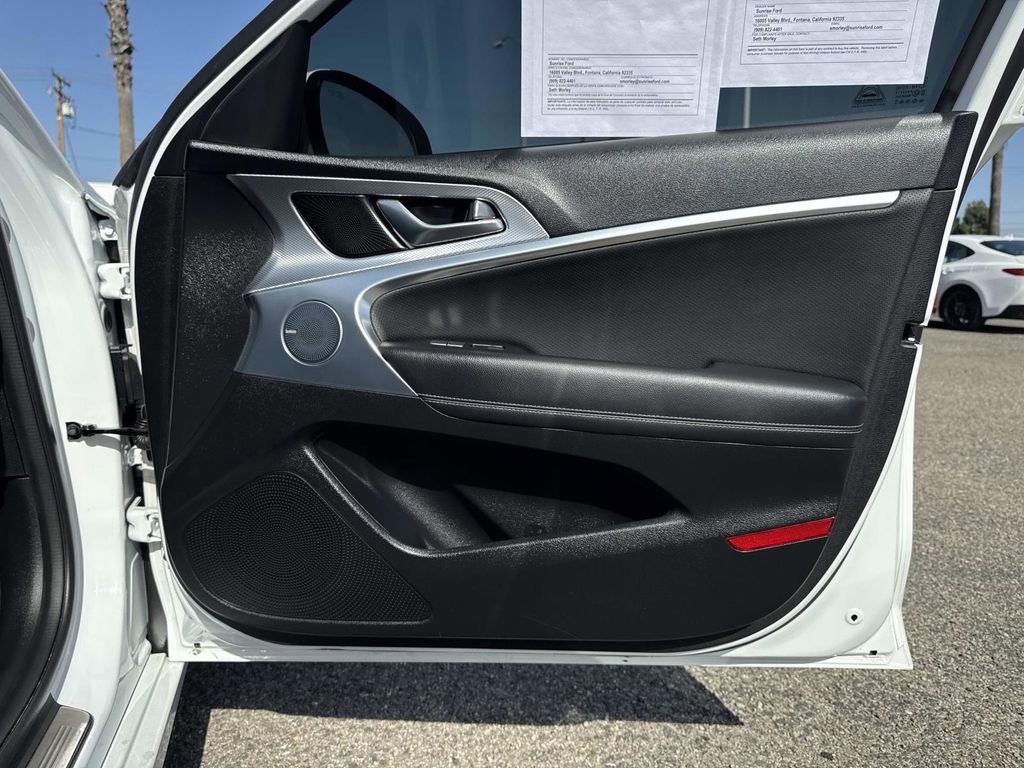 Used 2022 Genesis G70 2.0T w/ Prestige Package image 29