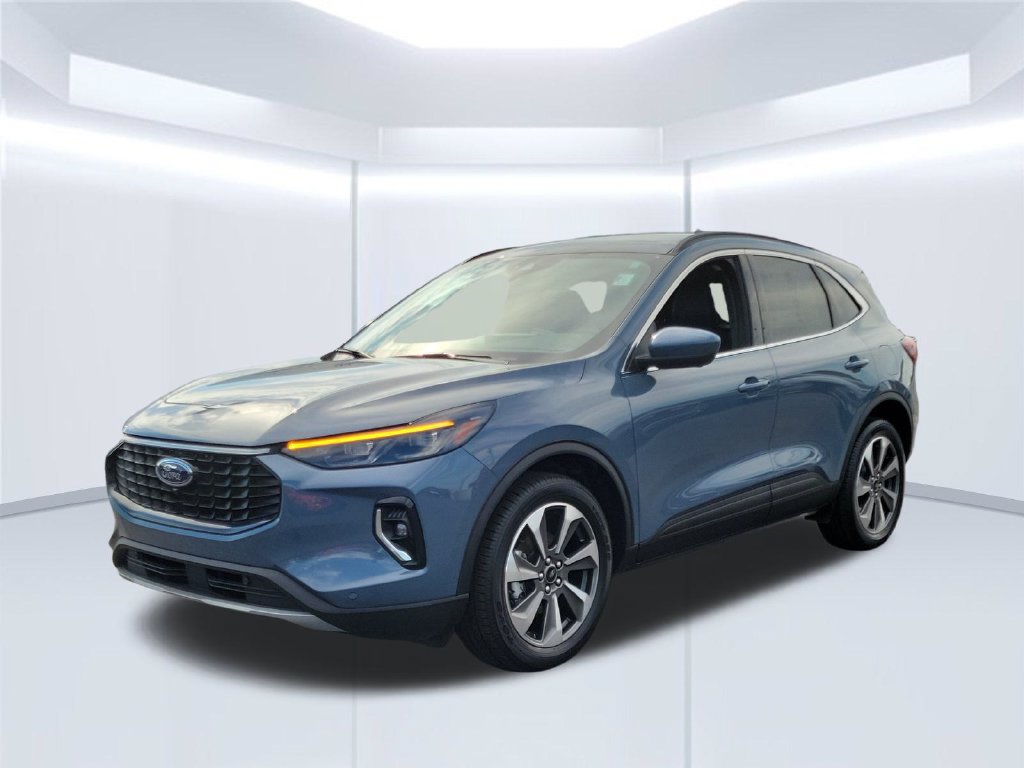 Certified 2023 Ford Escape Platinum AWD/4WD image 9