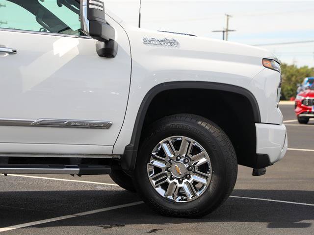 Used 2024 Chevrolet Silverado 2500 High Country w/ Z71 Off-Road Package AWD/4WD image 9