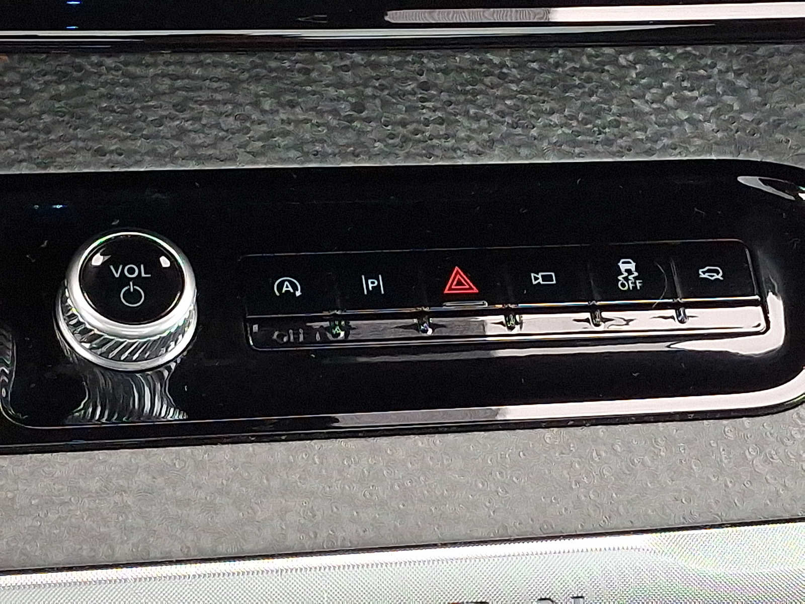 Certified 2025 Ford Expedition Tremor AWD/4WD image 25