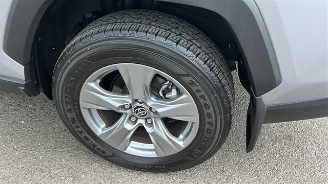 Used 2025 Toyota RAV4 XLE FWD image 6