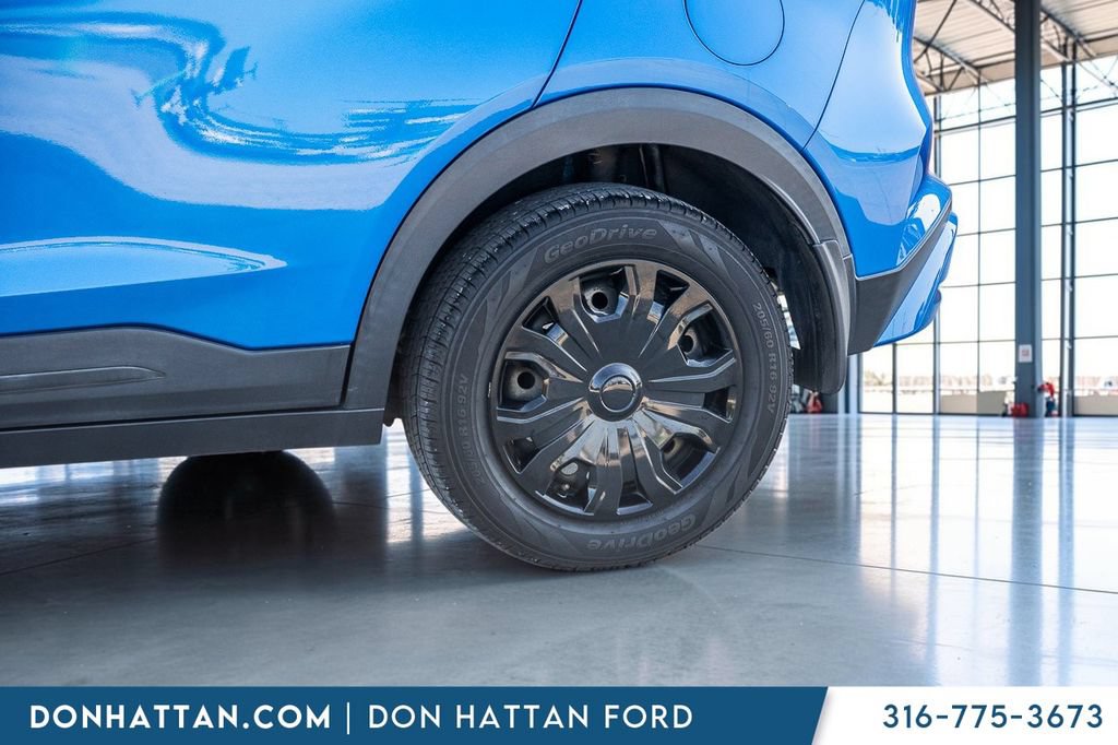 Used 2022 Nissan Kicks S FWD image 33