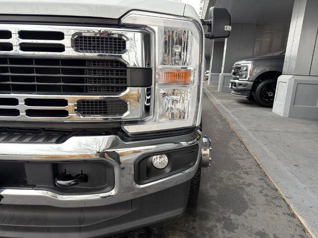 Certified 2025 Ford F350 XLT image 9