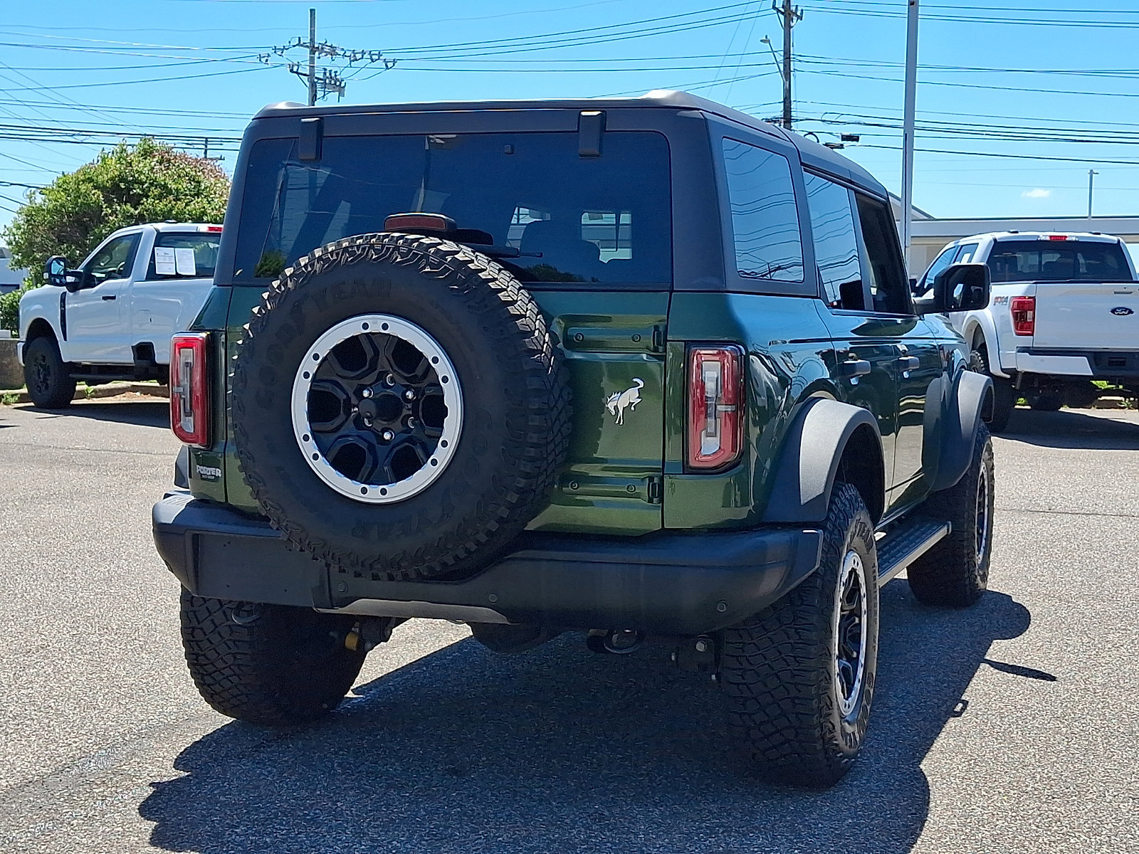 Certified 2023 Ford Bronco Badlands w/ Sasquatch Package AWD/4WD image 10