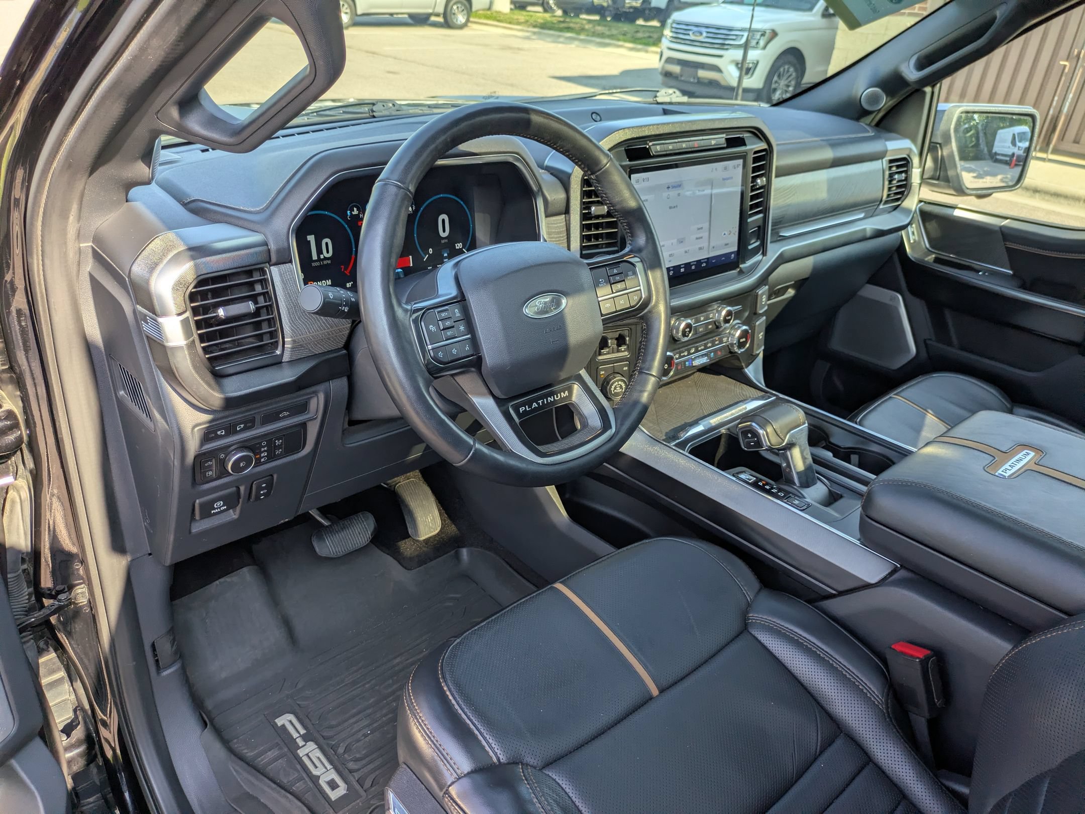 Certified 2022 Ford F150 Platinum w/ Equipment Group 701A High AWD/4WD image 15