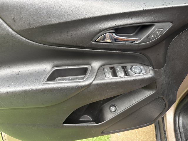 Used 2019 Chevrolet Equinox LT w/ Sun & Navigation Package FWD image 13
