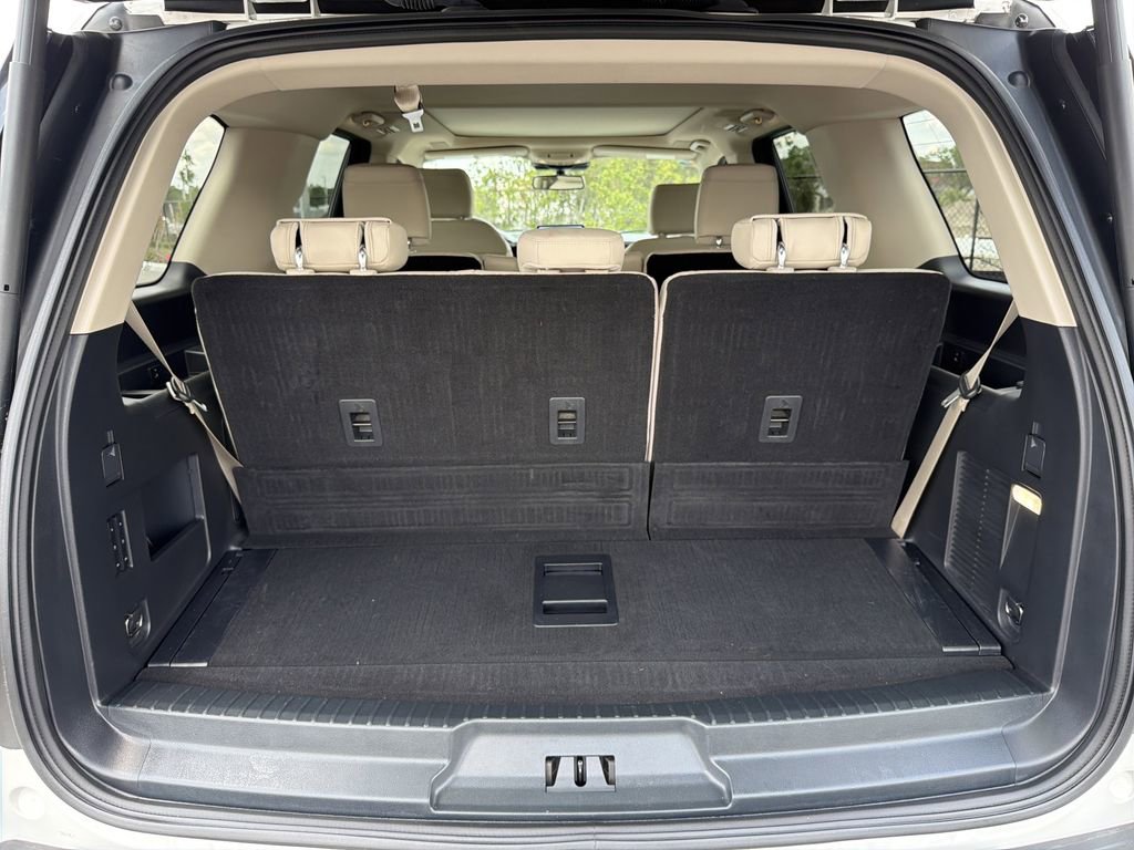 Certified 2024 Ford Expedition Platinum RWD image 10