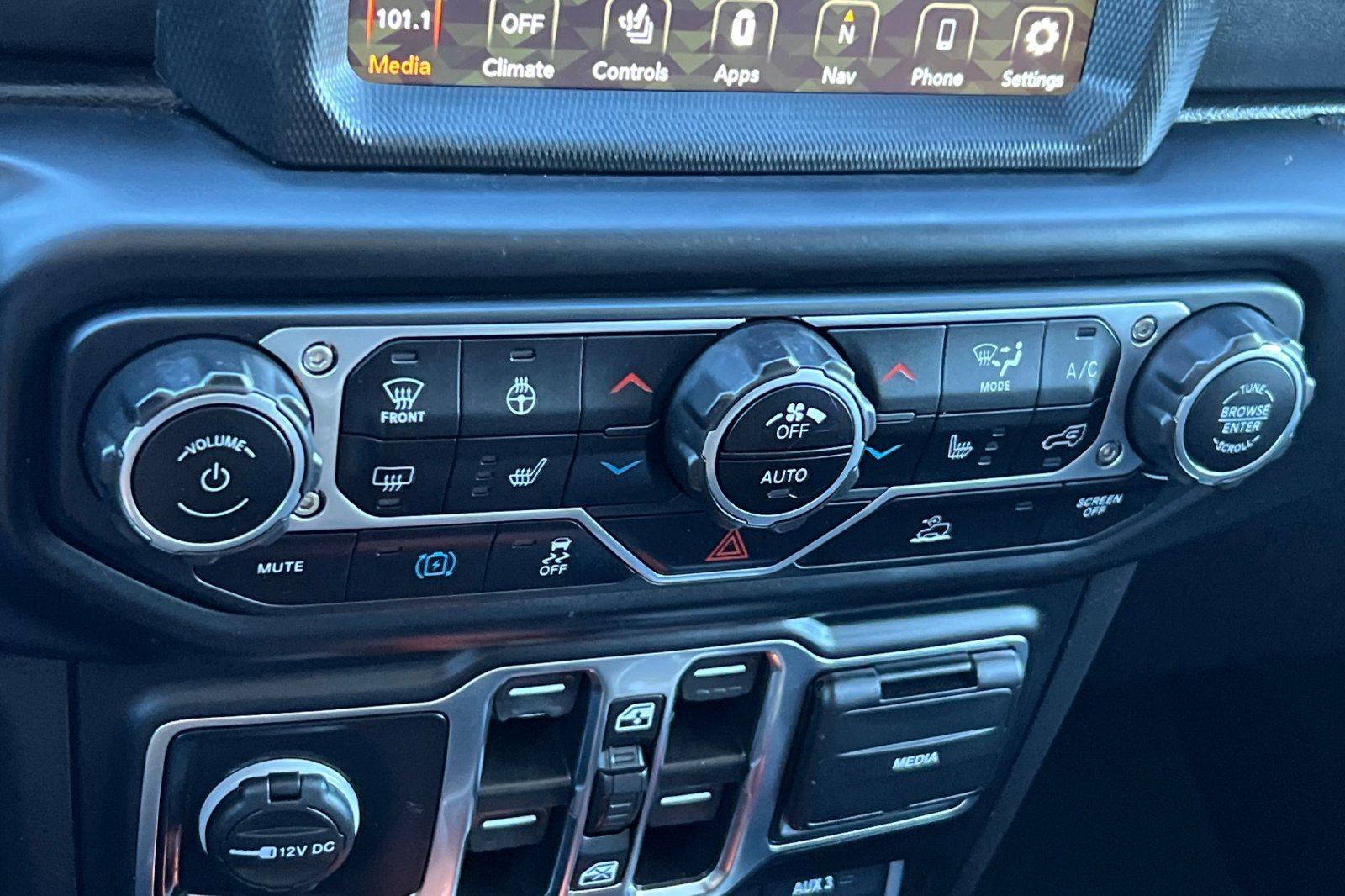 Used 2021 Jeep Wrangler Unlimited Rubicon 4xe w/ Steel Bumper Group image 22