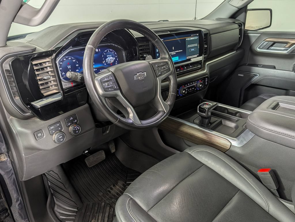Used 2022 Chevrolet Silverado 1500 RST AWD/4WD image 21