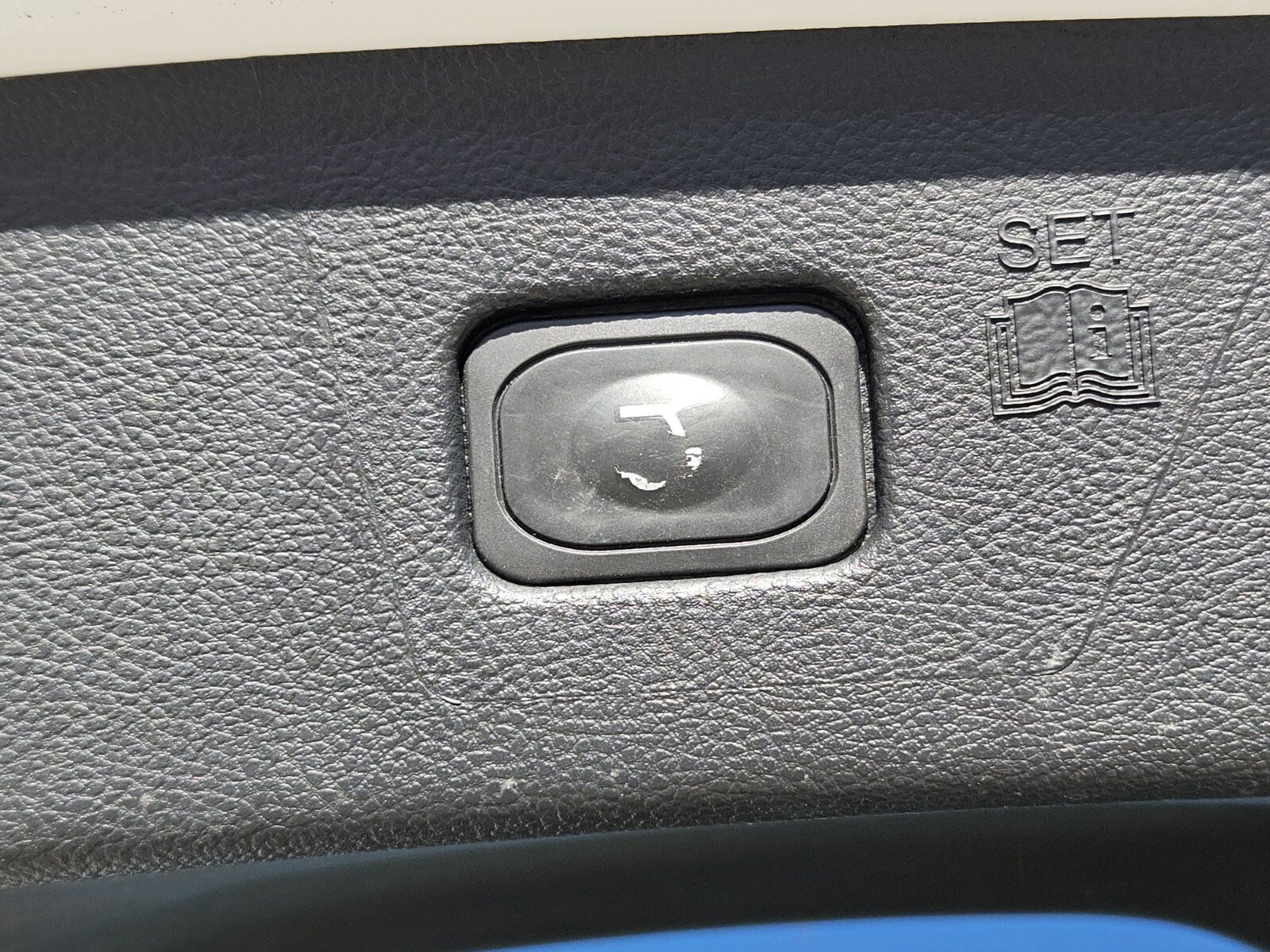 Certified 2024 Ford Edge SEL w/ Convenience Package image 31