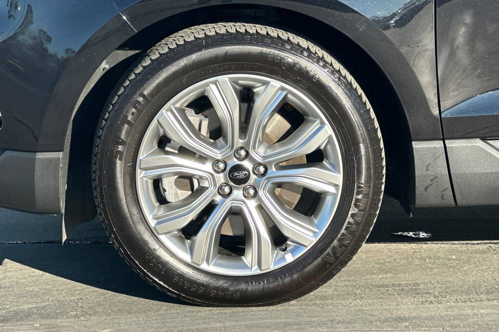 Certified 2024 Ford Edge Titanium image 28