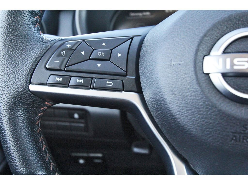 Used 2023 Nissan Kicks SR w/ SR Premium Package image 18